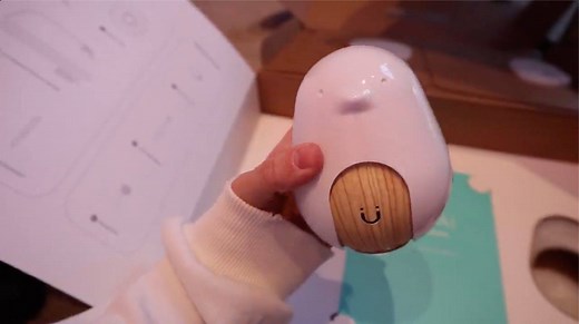 Want to know what comes out of the box when you take Cubo home? Check out Our Tiny Tribe's unboxing to set-up! P.S. UK parents can grab a special discount for Mother's Day 🙌 Just head to our website and connect with our Cubo chat to be the first to receive your exclusive discount code 👉 http://bit.ly/2PTwcpH See more over on YouTube @ourtinytribeuk | CuboAi