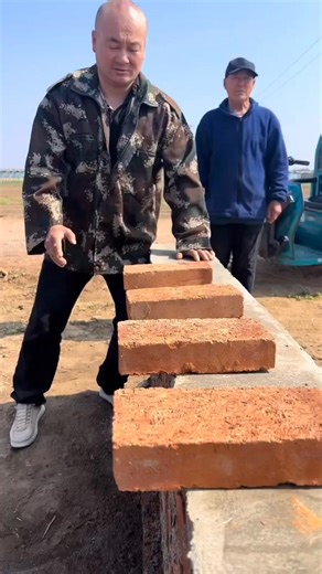 1.3M views · 9.3K reactions | A jaw-dropping video featuring a...