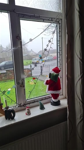 Sarah Whitcombe (@sarahwhitcombe1)’s videos with It's Beginning to Look a Lot like Christmas - Michael Bublé