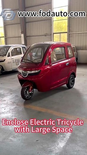 Extra large space electric tricycle with 3 seats