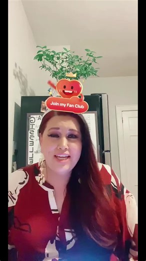 Merlyna, thank you for the incredible support in my LIVE! I will keep creating better LIVE content!#tiktoklive #livehighlights #livegift #handheart
