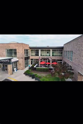 Nights you won’t remember with friends you’ll never forget! #coldbeer #lelandnc #wilmingtonnc #wilmington #wings #craftbeer #cocktails #livemusic