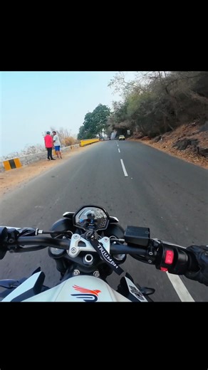 TitlePublic Reaction 😳 Loud Exhaust Sound 🔥 | Street Triple 765 #shorts #ytshorts #youtubeshorts