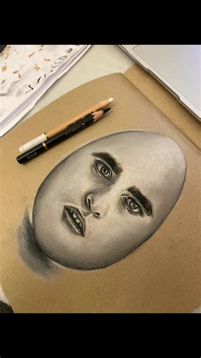 Dibuja a Egward Cullen Conmigo