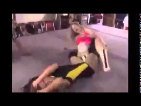 New woman's wrestling BRUTAL Figure Four Leg Lock Choking woman's wrestling