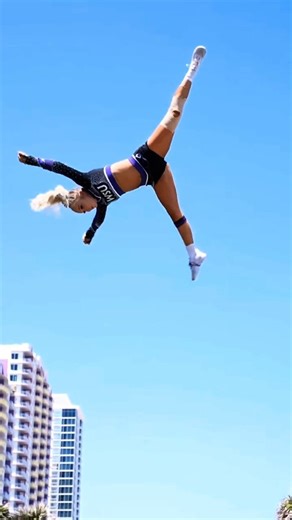 Hailey D’Lynn Smith Is Different 🤯 #documentary #cheerleading #cheer #stunts