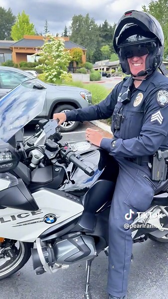 La mejor moto de policía BMW