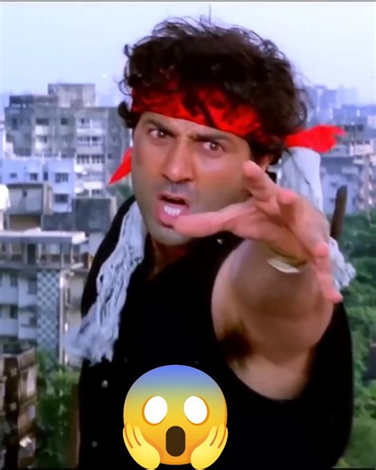 "Jab naam se hi darr lagta tha 😱 | Sunny Deol entry |💔 Jeet Movie Scene | Karishma Kapoor dialogue,,