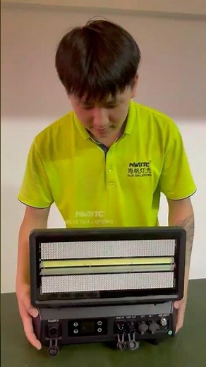 Outdoor 1400W LED Moving Strobe Light for Concert and Stage Effects