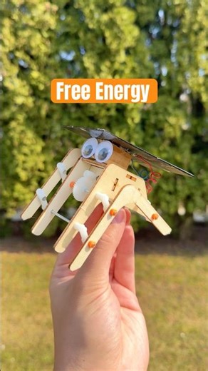 ✅ REALLY WORKING Robot wih Solar Battery! #shorts #creative #diy
