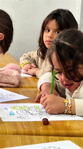 🌞✨ هذا الصيف… خلي طفلك يعيش تجربة مختلفة! 🔵 Ampère Explorers – Programme d’été مش مجرد عطلة… بل مغامرة يومية من الاكتشاف، الإبداع والتعلم 🎯 👦👧 للأطفال من 5 إلى 14 سنة 🎨 ورشات فنية وإبداعية 🔬 تجارب علمية ممتعة 🎭 مسرح وتعبير ⚽ ألعاب حركية وتفاعلية 🍳 أنشطة حياتية ممتعة 🎯 الهدف؟ طفل واثق، مبدع، ويحب التعلم ❤️ ⚠️ الأماكن محدودة – سارعوا بالتسجيل 📞 0561703763 | 0554515777 احجزوا الآن وامنحوا أطفالكم صيفًا لا يُنسى! 🌟 ⸻ 🌞✨ Cet été… offrez à votre enfant une expérience différente ! 🔵 Ampèr