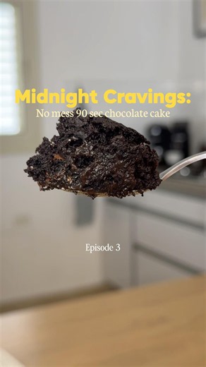 Chocolate Cake In 90 Seconds: No Mess Mug Cake!