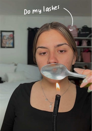 How to Apply Lash Extensions Like a Pro