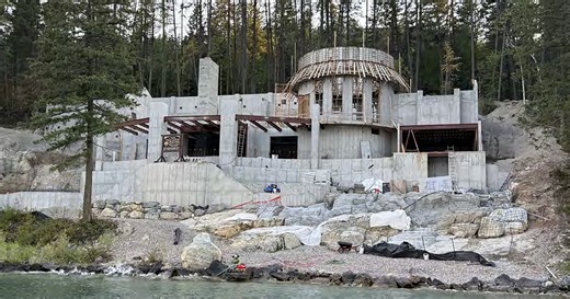 Lakeshore violation landslides into petition for stronger regulations