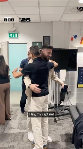 'MY CAPTAIN'! GIROUD AND AZPILICUETA REUNITE