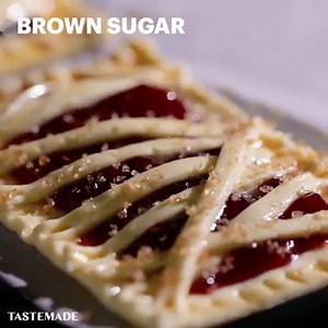 68K views · 634 reactions | PSA: You might want to turn on your night light after baking these... Make our Halloween 3 Ways  https://bit.ly/2MKSHuD | Tastemade UK | Facebook