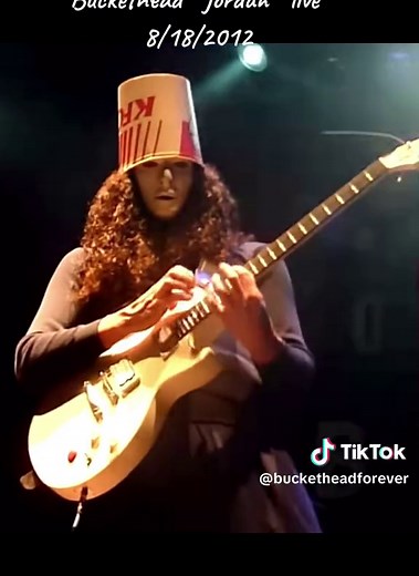 Buckethead Live Performance of “Jordan” on 8/18/2012