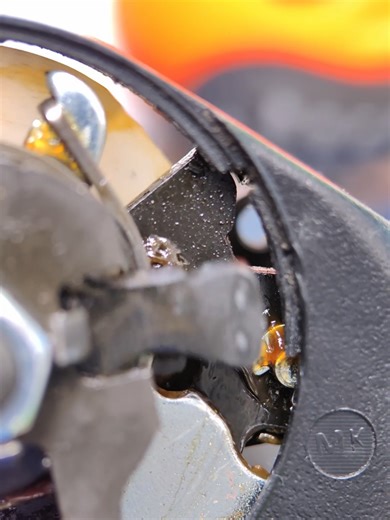 Super cool bicycle shifter mechanism. #bicycleshifter #bicyclesmechanism #GoodBicycle