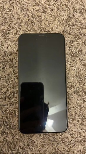 Exploring iPhone XS Max Features on iOS 13