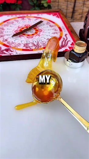 Olaf Wanders Off at Disneyland Paris' World of Frozen