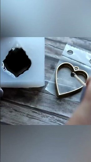 5 Epoxy Resin & Open Bezels Pendants DIY #Shorts