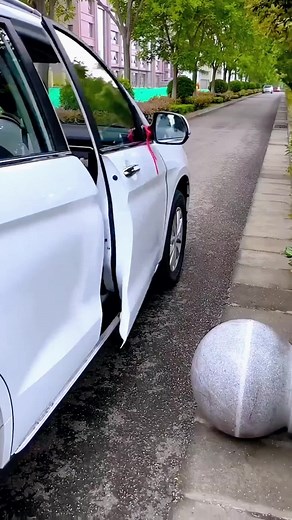 car door corner sticker Corner collision avoidance Protect the door#cars #automobileaccessories #cargoodthing #carsoftiktok