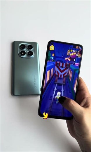 Pantalla de 90 Hz REDMI NOTE 9 vs 120 Hz 14 pro #tutoclicks #xiaomi2025 #smartphone #redminote14pro