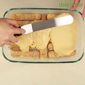 3 ricos y fáciles postres: - Postre Napoleón - Pastel frio de cafe y dulce de leche - Postre de galletas vainilla | delicias.tv