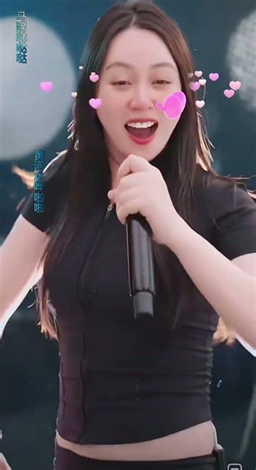 #人美歌甜 #笑容最治愈的女孩 #气质女神 #这谁顶得住啊 #看好别眨眼 @🌈唐艺4月25日晚7点30青州不夜城 @唐•艺起去远方