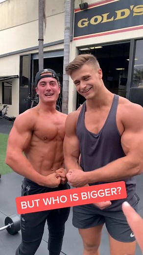 when your friends hype you up👀 #fyp #fitness #workout #lift #foryou #goldsgym #aesthetic #abs #arms