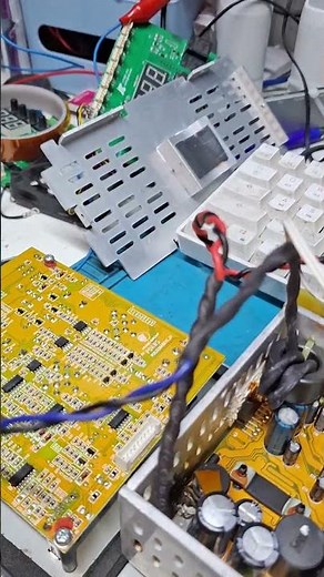 reparación behringer eurolive b115w falla común reparación de canal