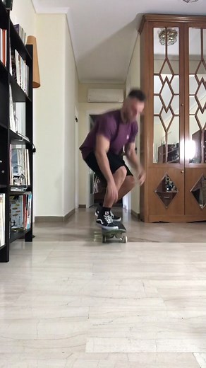 FIRST TRY ορκίζομαι 😂 ! Όσες χρωστάτε φιλάκι αφήστε σχόλιο 😍 ! #skate #sk8 #kickflip #chriskogias #foryougreece