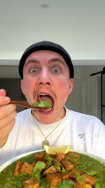 Vegan Palak Paneer: Crispy Tofu Curry Recipe