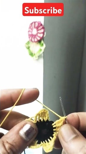 #crochet Cute little flower pattern tutorials for beginners #trythistodaywithme