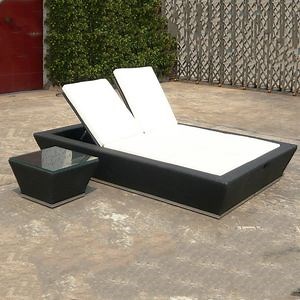 [Hot Item] Two Seaters Outdoor Sun Beach Lounge Chair Rattan Garden Loungers