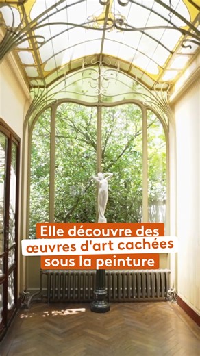 Des Racines & Des Ailes on Instagram: "Sous une simple couche de peinture blanche, un trésor dormait depuis des décennies… ✨ À l’Hôtel Frison, des fresques Art Nouveau réapparaissent peu à peu grâce au travail minutieux des restaurateurs. Un chef-d’œuvre caché qui renaît sous nos yeux. ▶ "Terroirs d'excellence entre Lille et Bruges" est disponible sur france.tv #DRDA #Belgique #francetv"