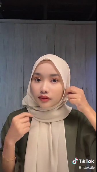 Chiffon Shawl Styling Made Simple