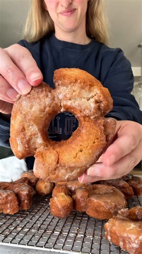 Molly Murphy | Cake Babe Bakery on Instagram: "these donuts took six test batches and a borderline concerning amount of butter to get it right, but they’re crispy cakey and I am so proud!!! They’re everything you want in an old-fashioned donut ! The recipe is on the The blog, and it wouldn’t shock me if you made two batches this week!"