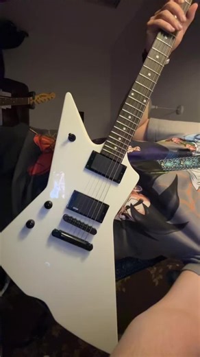 Mastering Harvester of Sorrow: Guitar Techniques Explained