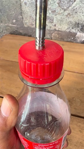 Winartha Agustira | How to make a dust cather for drilling wall! Ingenious idea! #diy #useful #ideas #tools #fblifestyle | Instagram