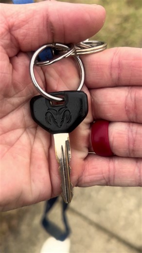 Original 2nd gen dodge key who still has there’s #yup #dodge #original #diesel #gas