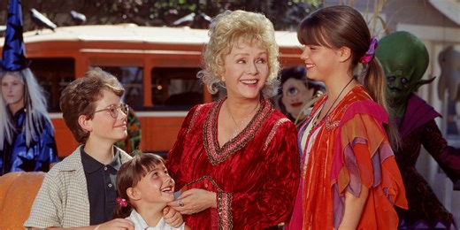 Planning Your Next Fall Movie Night? Here's How to Watch and Stream 'Halloweentown'