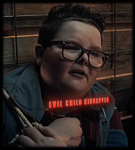unruly on Instagram: "character who serves as one of the season's breakout figures. Portrayed by young actor Jake Connelly, Derek undergoes a significant transformation throughout the final season. ​Character Background ​Introduction: Derek is introduced as a classmate of Holly Wheeler. Initially, he is a wealthy, spoiled, and foul-mouthed bully, earning him the derogatory nickname "Dipsh*t Derek." ​Personality: He is characterized as brash, mouthy, and unfiltered. He is known for his antagonist