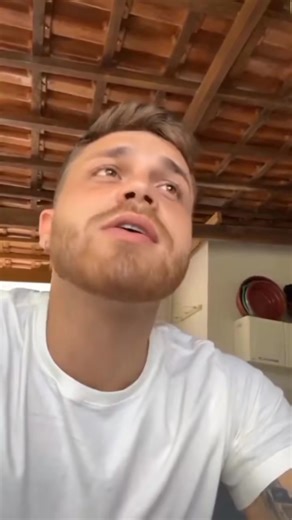 Gustavo Tubarão falando do Átila para dona Creuza 😂💙 #gustavotubarao #donacreuza #humor | Turma do Tubarao