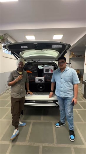 Fortuner Sound Upgrade Setup - Musway MC6.2 Comps Front and back - Hertz DP4.400 Amplifier - Monster AAB800.1 Mono Amplifier - Nakamichi DSP - Sundown LCS 10 Subwoofer | Motor Concept