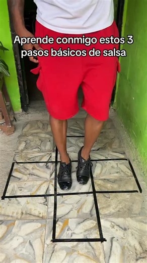 5.7K views · 598 reactions | Aprende conmigo estos 3 pasos básicos de salsa #salsa #tutoria #calisalsa | Deivydancer | Facebook