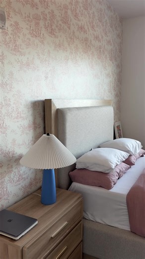 Sunday reset mode 🧼 Giving my home some much-needed TLC. what’s your favorite Sunday ritual? @Tide Laundry @downy @Lysol US @Bloom Nutrition @drinkpoppi #sundayreset #cleanwithme #fyp