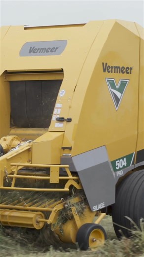 200K views · 608 reactions | Making silage this year? A baler like the 504 Pro could give you an advantage — thanks to its 17-knife chopping system and heavy-duty build. | Vermeer Agriculture | Facebook