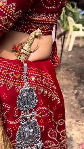Bridal look ❤🧿 Gujarati bride #desilook #tradition #sareelove #bridalmakeup #bridalmehndi