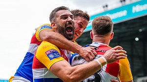 Magic Weekend: London Broncos claim 29-4 Super League victory over Hull FC at Elland Road
